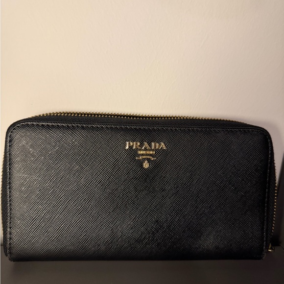 Prada Wallet - Picture 1 of 7